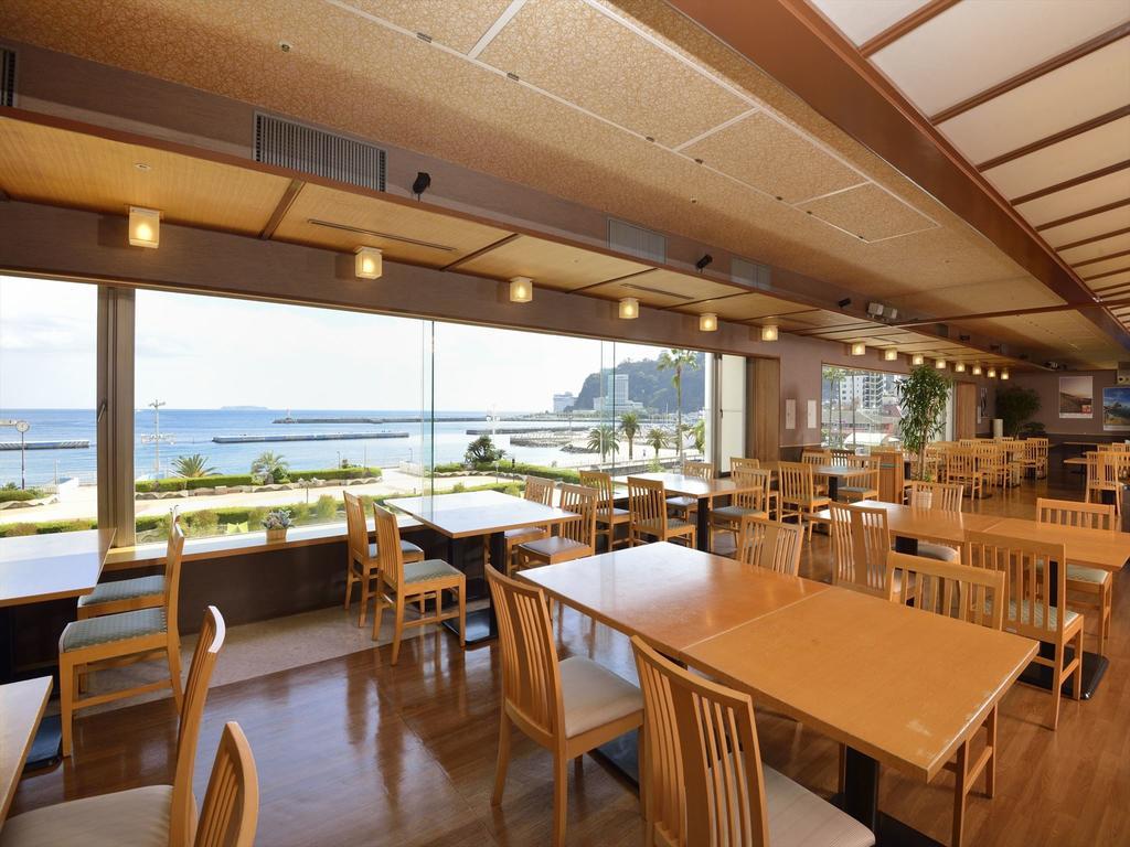 Atami Seaside Spa & Resort Екстериор снимка